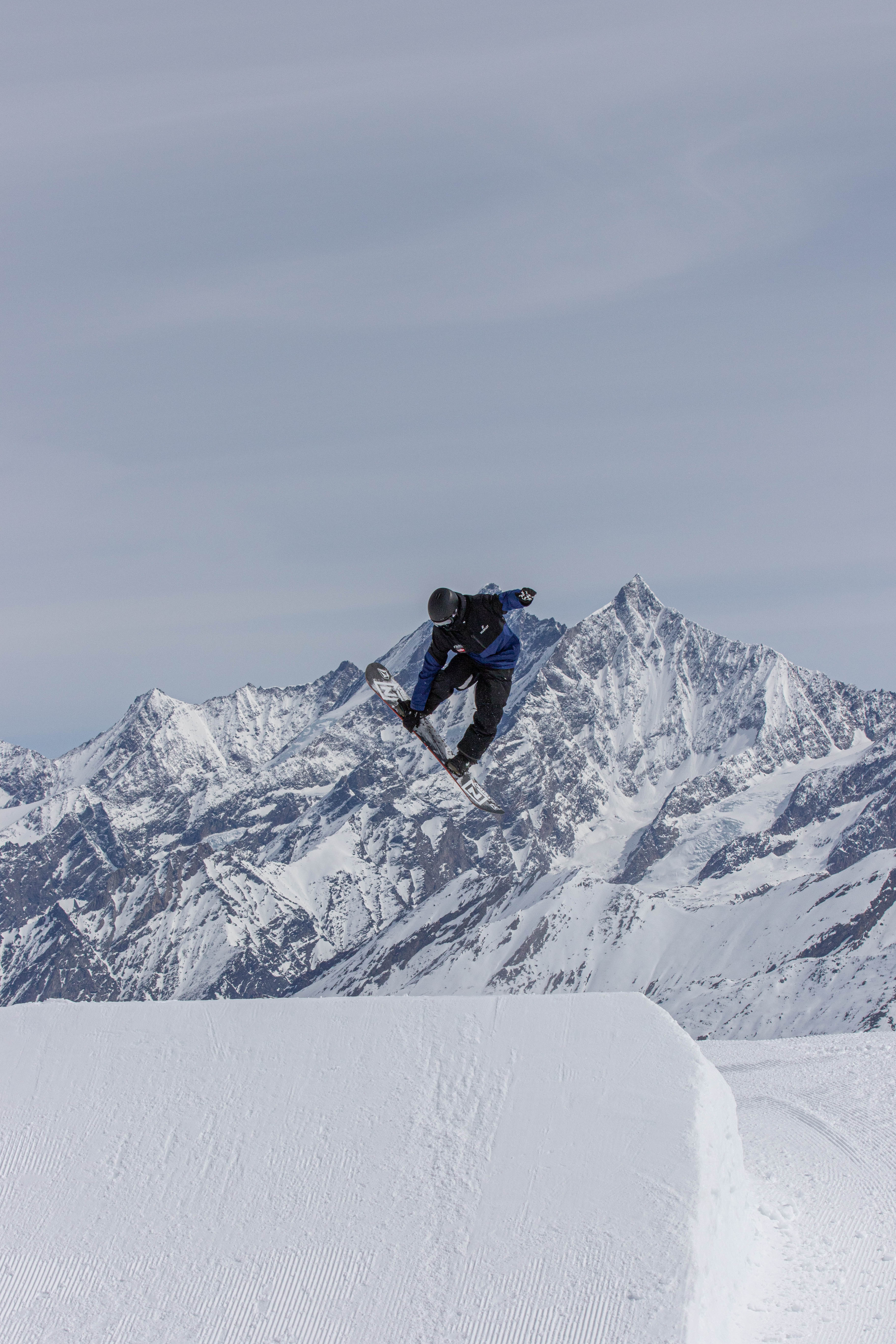 private tailored snowboard lessons, Zermatt