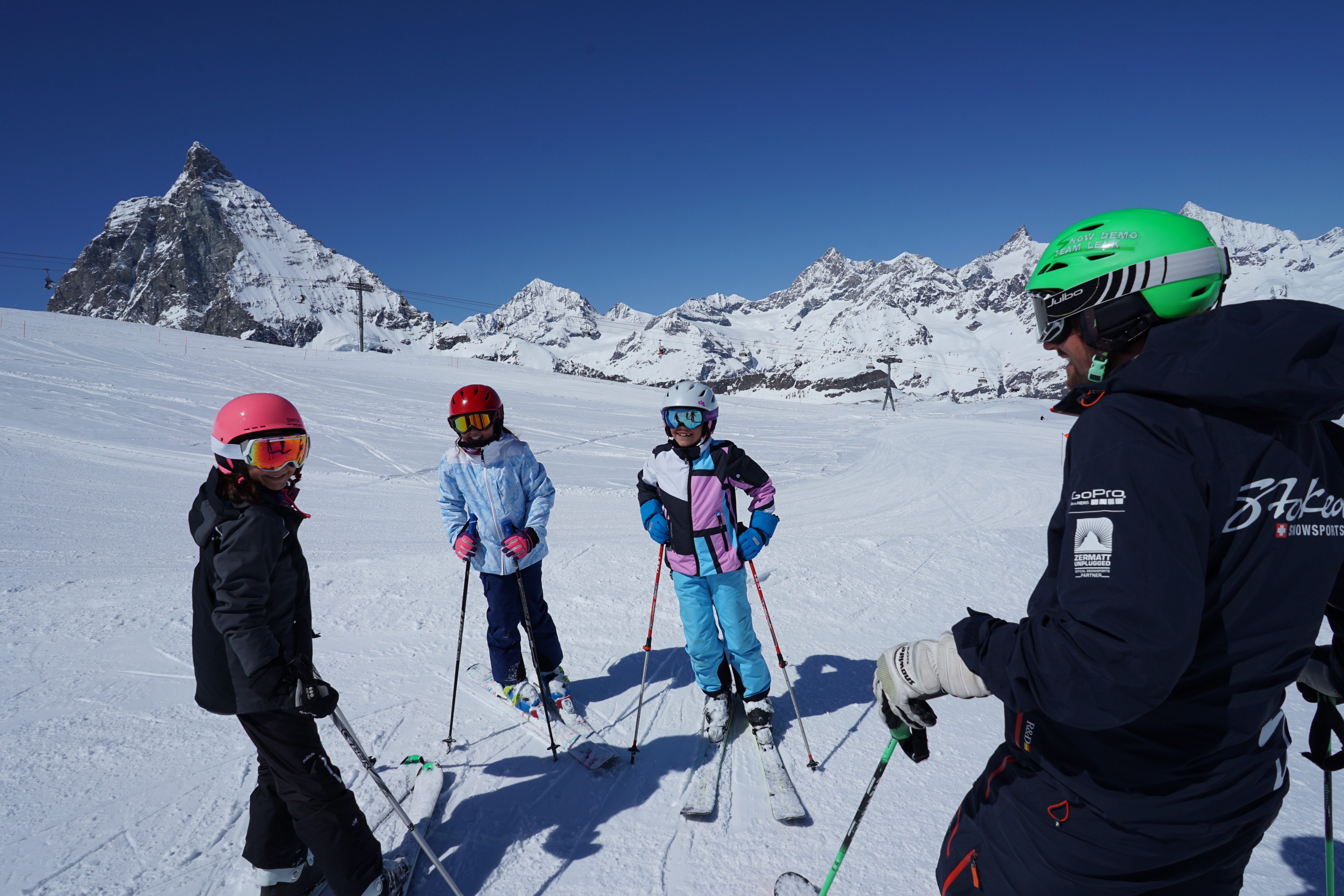 kids ski lessons with professional instructor, Zermatt